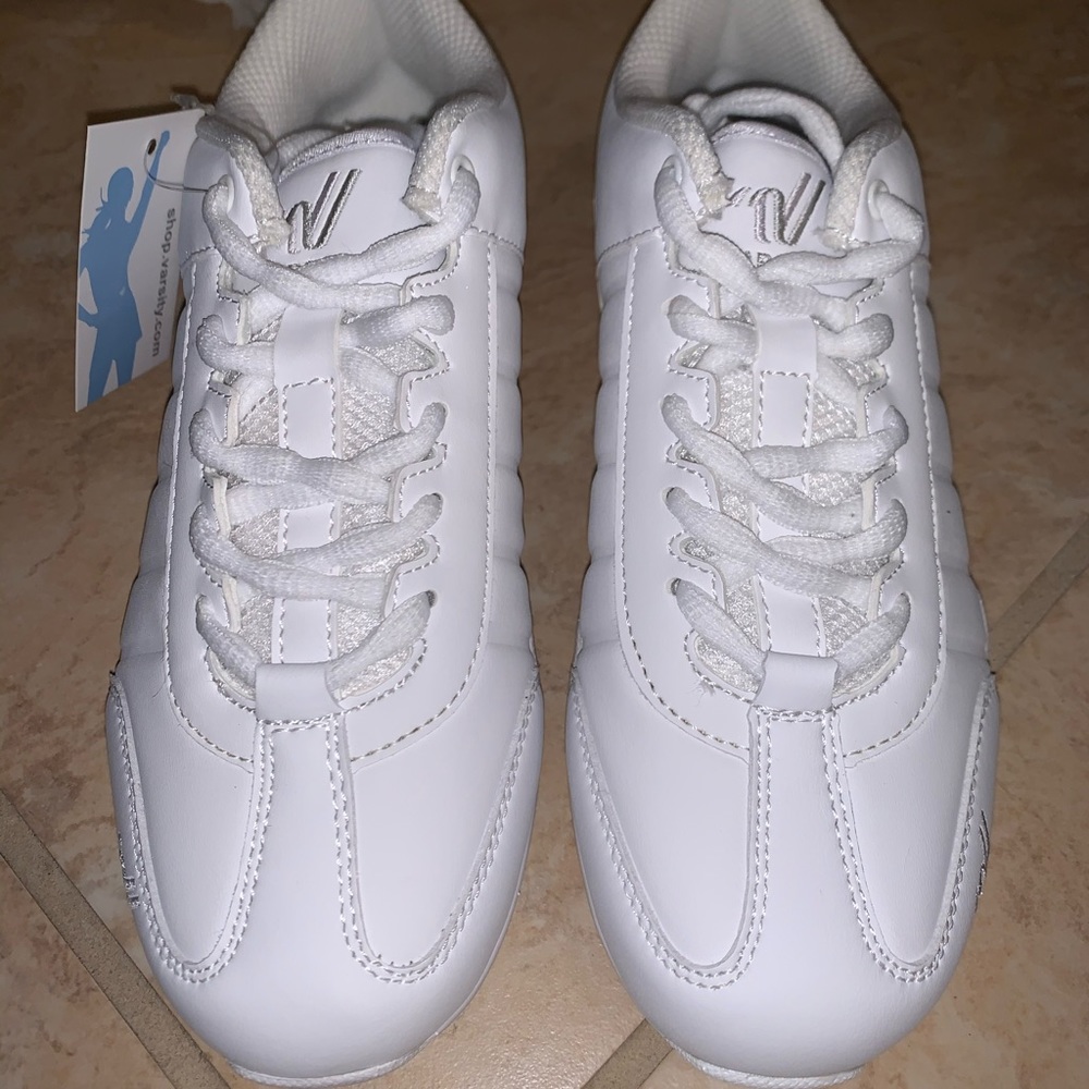 White low top Varsity Cheerleading li Shoes